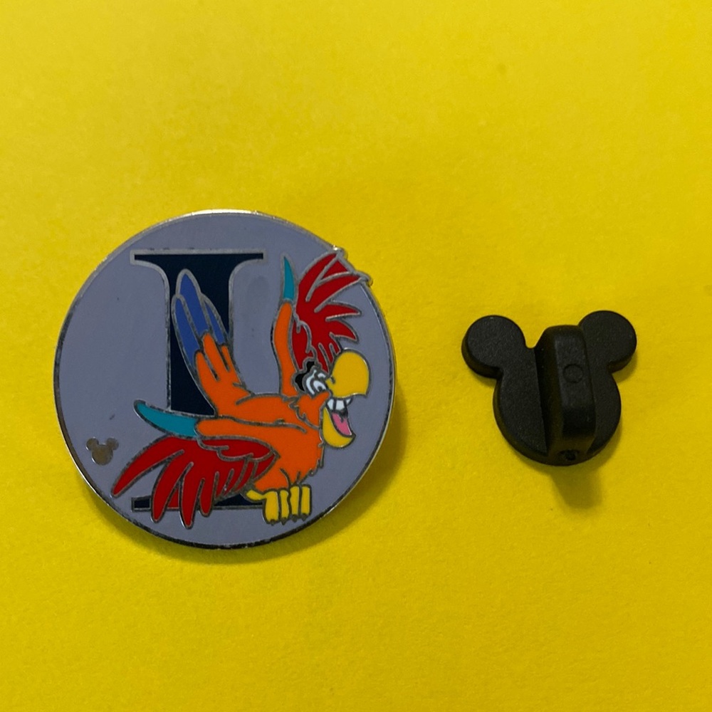 Disney Trading Pin, Hidden Mickey, Iago